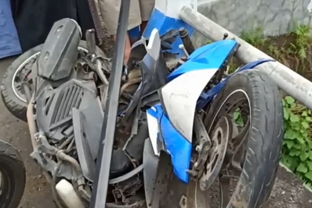 Truk Pengangkut Ekskavator Tabrak 5 Kendaraan di Pasuruan, 7 Tewas
