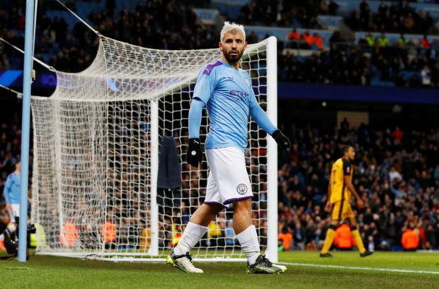 Babak I: United Buntu di Markas Wolves, Man City di Atas Angin