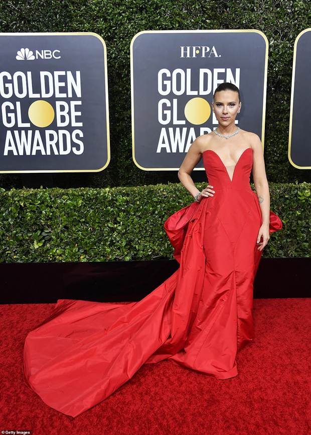Tampil Glamor, Bintang-Bintang Ini Jadi Best Dressed Stars di Red Carpet