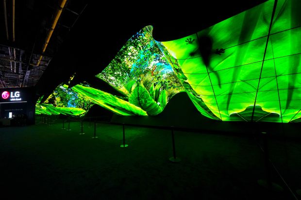 Lagi-lagi Instalasi OLED LG Pukau Pengunjung CES di Las Vegas