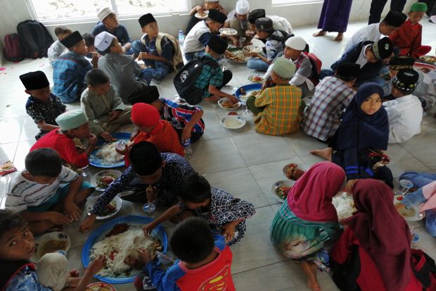 Begibung, Tradisi Adat Sasak Lombok Berbagi dalam Kebersamaan