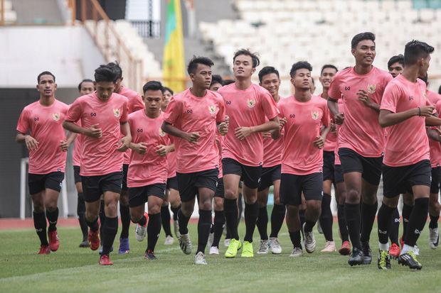 Usai Gelar Latihan Perdana, Shin Tae Minta Pemain Tingkatkan Stamina