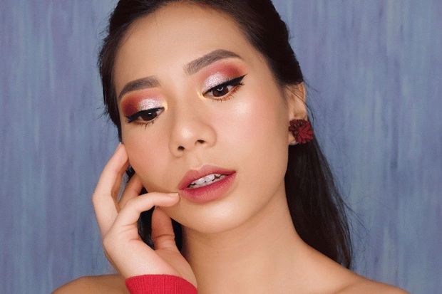 Inspirasi Makeup Bernuansa Merah untuk Tahun Baru Imlek