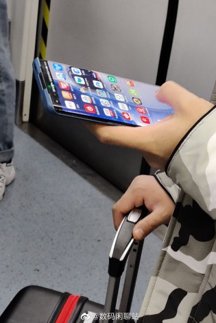 Foto Fisik Pertama Huawei P40 Pro Beredar di Dunia Maya