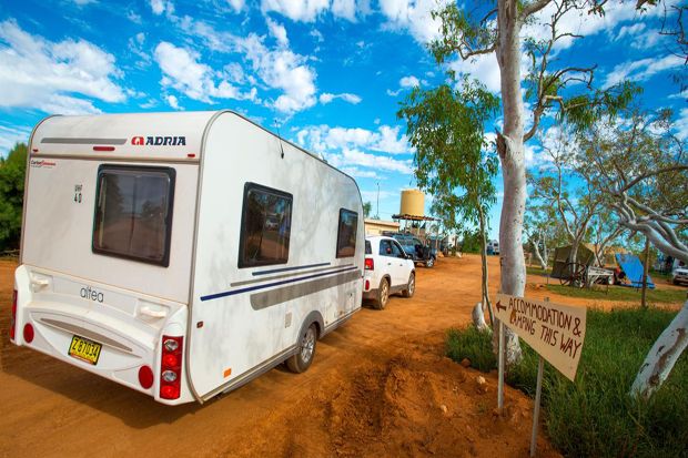 Pengin Traveling Aman Pakai Karavan? Terapkan Do and Don't Ini!