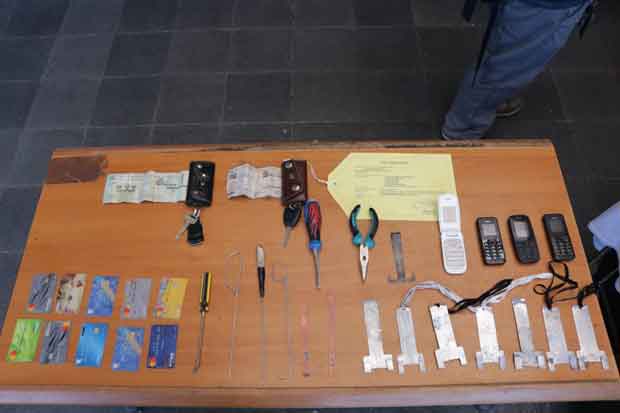 Polres Bekasi Kota Ringkus 4 Spesialis Pembobol ATM
