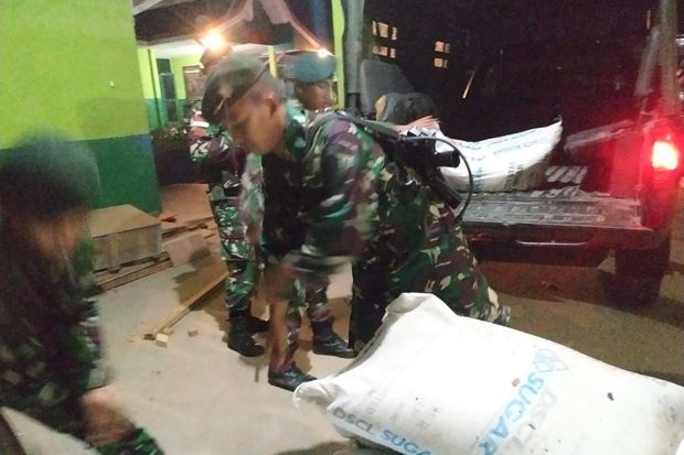 TNI Gagalkan Penyelundupan 1,5 Ton Gula di Perbatasan Entikong