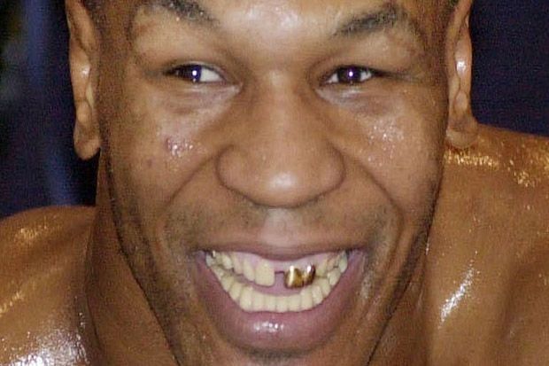 20 Tahun Yang Lalu: Kebrutalan Mike Tyson di Luar Kontrol