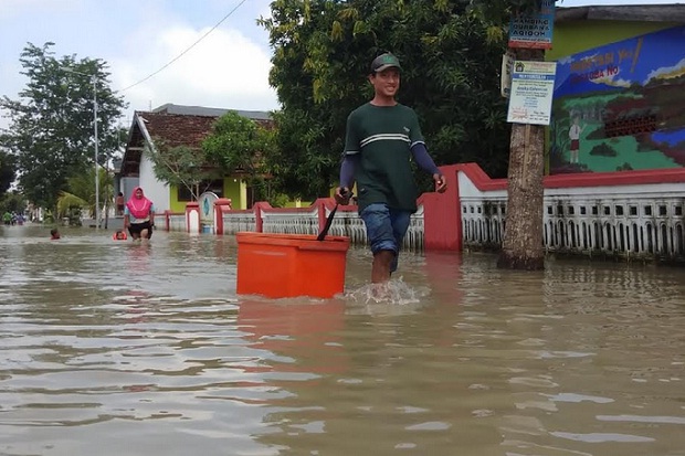 Sungai Avur Watudakon Meluap, Wilayah Jombang-Mojokerto Terendam