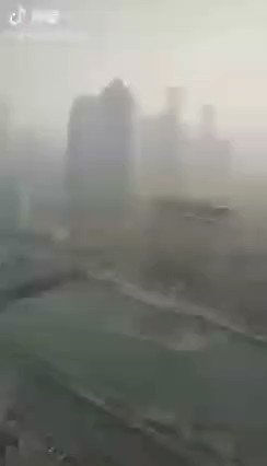TikTok Kebanjiran Video Kabut Tebal Selimuti Kota Wuhan