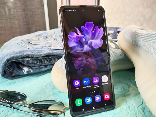 Selain Layar Lipat, Apa Saja Kecanggihan Galaxy Z Flip di Indonesia?