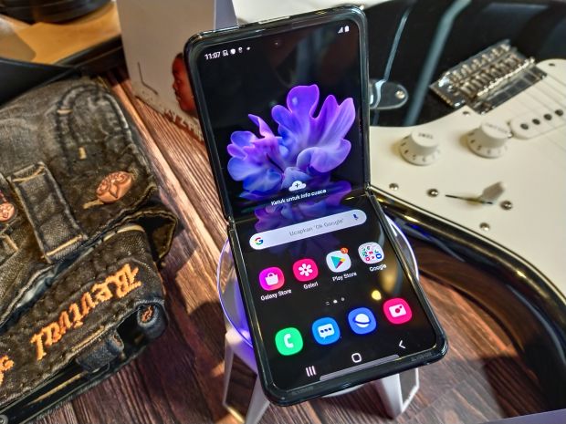Selain Layar Lipat, Apa Saja Kecanggihan Galaxy Z Flip di Indonesia?