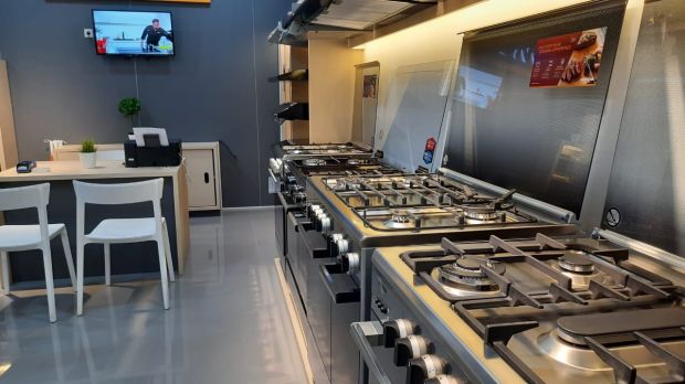 MODENA Home Center Bintaro Beri Pengalaman Berbeda Konsumen saat Berbelanja