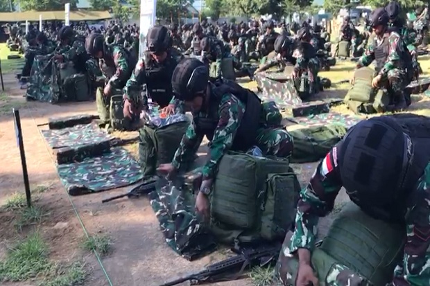 Dikirim ke Papua, Kasum TNI Periksa Kesiapan Prajurit Satgas Pamtas Yonif Raider 900/SBW