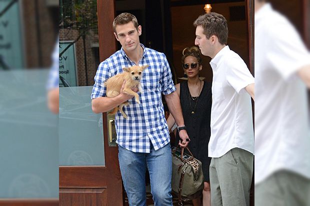 Pesona Bodyguard Macho Selebritas Dunia