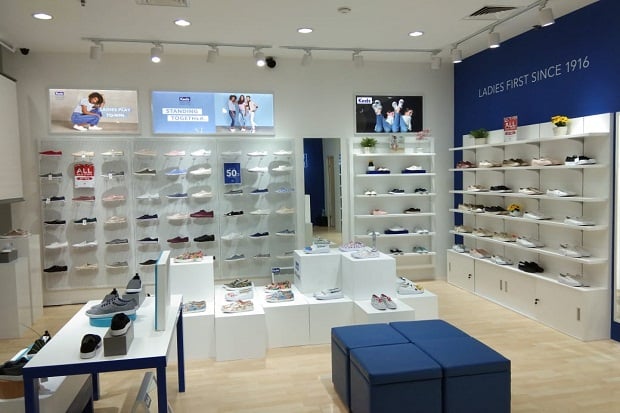 Gerai Keds di Bandung Usung Konsep Futuristic Bright and Clean