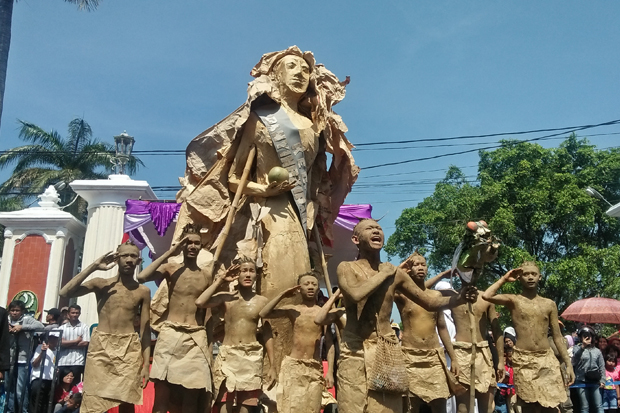'Nyi Rambut Kasih' dan 'Ratu Simbar Kencana' Menyapa Masyarakat Majalengka