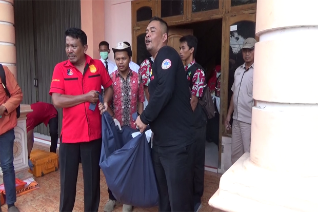 Pasutri Tewas Misterius: Suami Tergantung, Istri Lebam di Leher