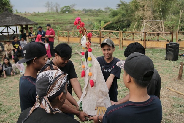 Mahasiswa UMM Bersama Warga Hadirkan Semarak Bamboo Mewek Park