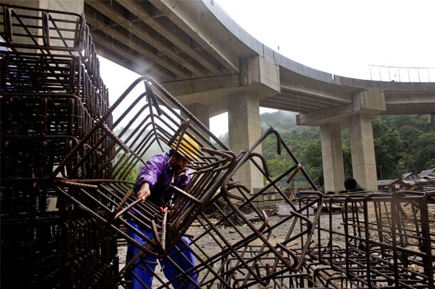 Cerita Foto : Proyek Jalan Layang Camba di Kabupaten Maros